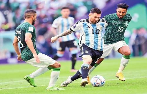 遭小因扎吉弃用 得弗里克青睐 31岁坎塞洛400万欧租借回归巴萨