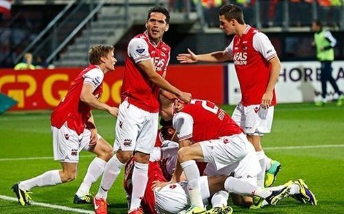 亚历山大 亚历山大