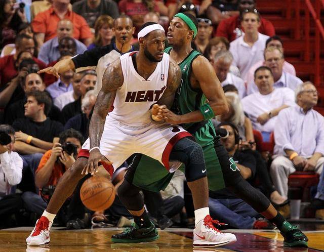 一套符合自 一套符合自