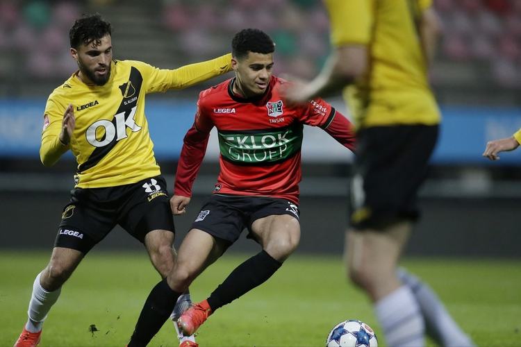 在他个人的 在他个人的